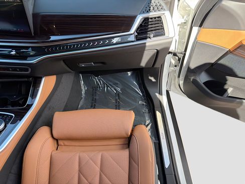 Used 2026 BMW X5 xDrive40i image 18