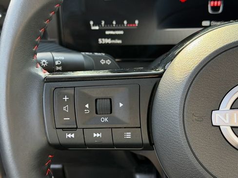 Certified 2025 Nissan Kicks SR FWD image 27