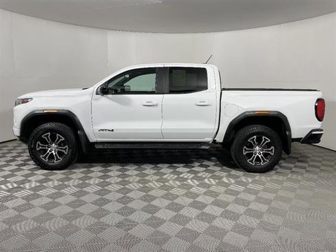 Used 2024 GMC Canyon AT4 w/ Technology Package AWD/4WD image 4