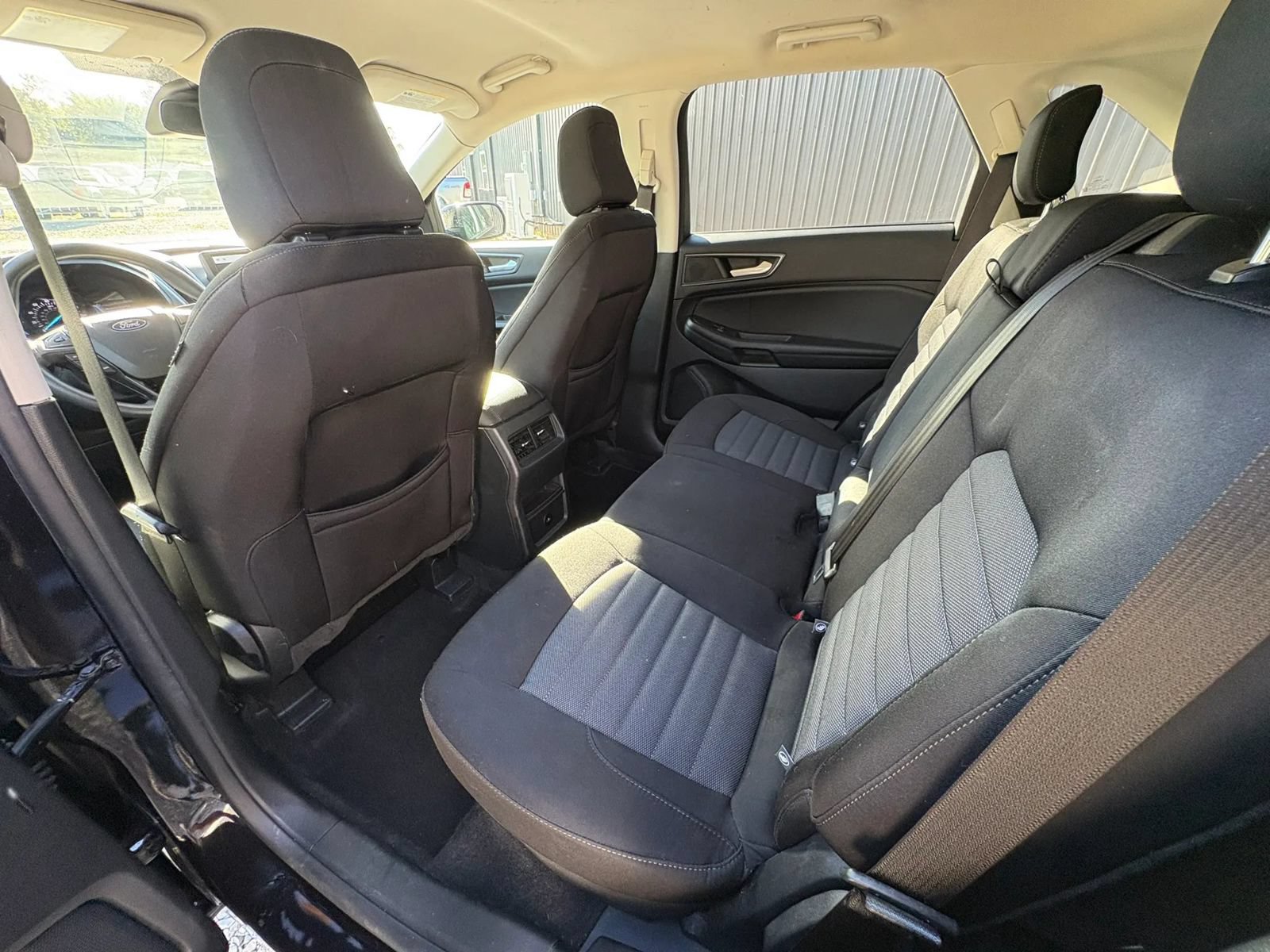 Used 2022 Ford Edge SE w/ Black Appearance Package AWD/4WD image 16