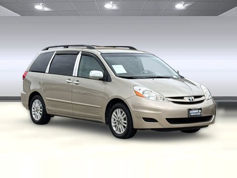 Used 2008 Toyota Sienna LE FWD image 7