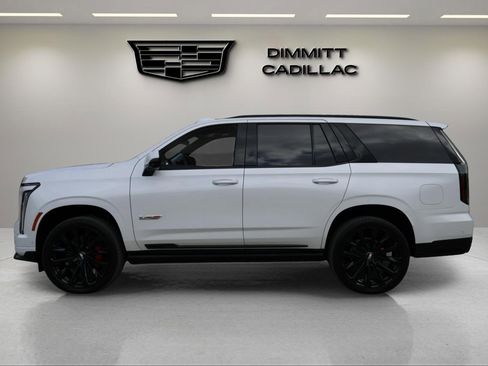 Used 2025 Cadillac Escalade V w/ LPO, ONYX Package image 2