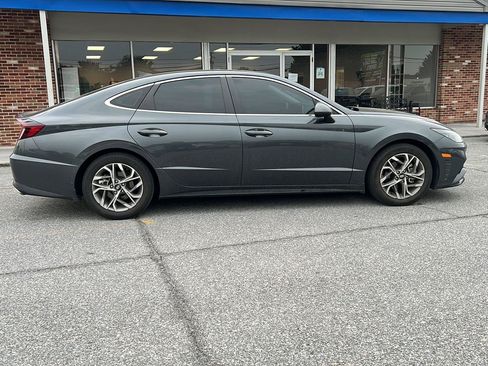 Used 2022 Hyundai Sonata SEL w/ Convenience Package FWD image 5