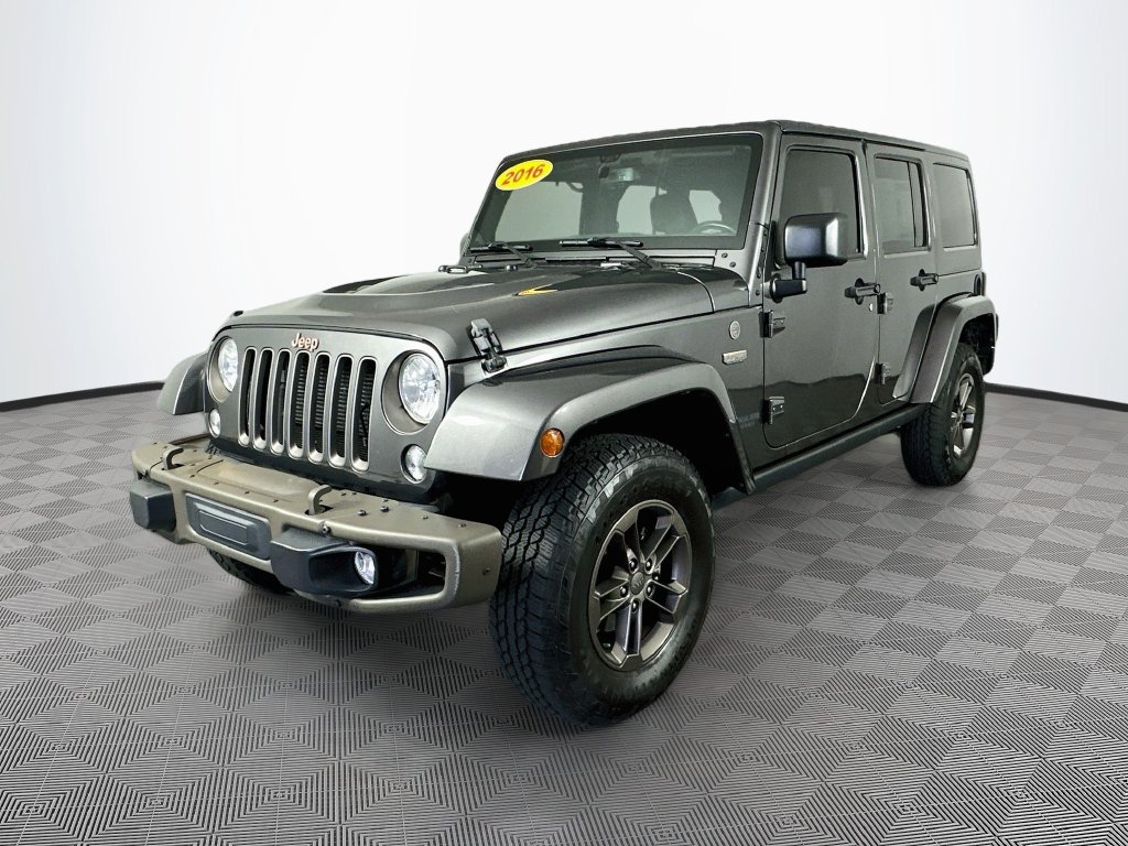 Used 2016 Jeep Wrangler Unlimited Sahara AWD/4WD image 5