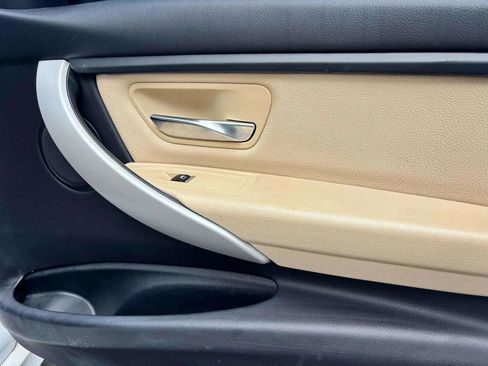 Used 2018 BMW 320i xDrive Sedan w/ Convenience Package image 9