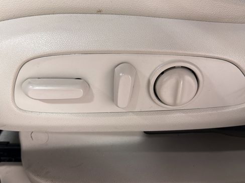 Used 2023 GMC Acadia Denali w/ Denali Ultimate Package image 19