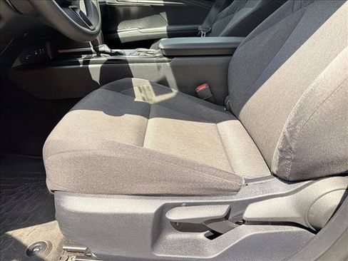 Used 2025 Toyota Camry LE FWD image 12