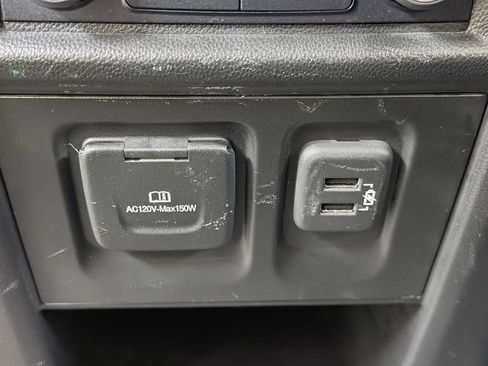 Used 2019 Chevrolet Traverse LT w/ LT Premium Package FWD image 25