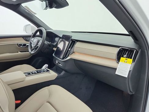 New 2026 Volvo XC90 B6 Plus w/ Protection Package Premier image 21