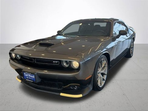 Used 2022 Dodge Challenger GT image 2