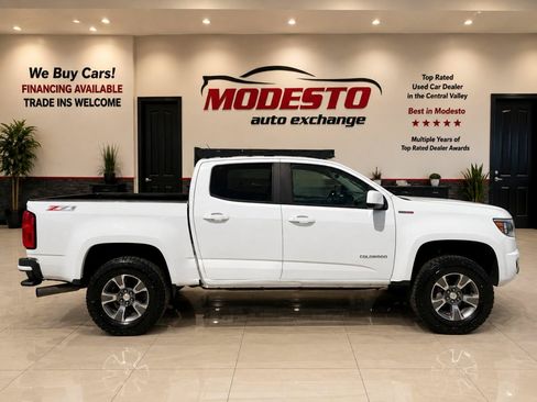 Used 2016 Chevrolet Colorado Z71 AWD/4WD image 2