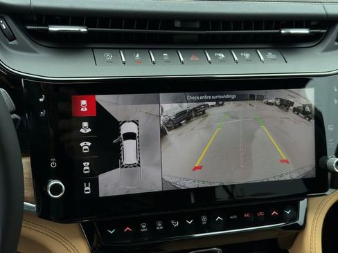New 2026 Jeep Grand Cherokee Summit w/ Obsidian Package AWD/4WD image 25