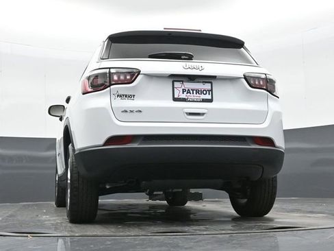 Used 2025 Jeep Compass Sport AWD/4WD image 37