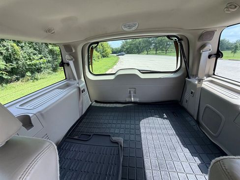 Used 2014 Lincoln Navigator 4WD image 13