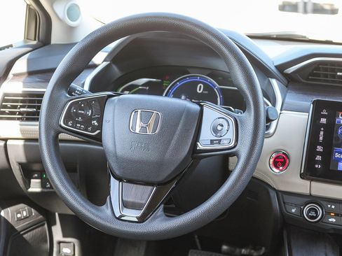Used 2018 Honda Clarity Plug-In Hybrid image 17
