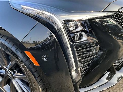 New 2026 Cadillac CT5 V image 14