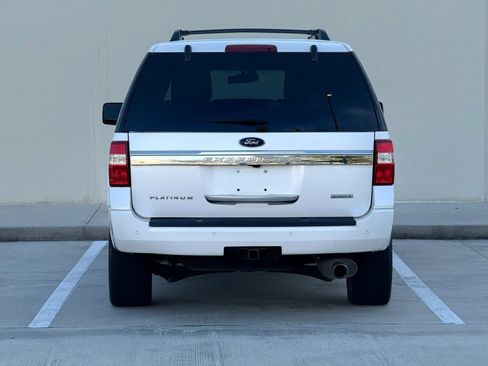 Used 2017 Ford Expedition Platinum RWD image 6