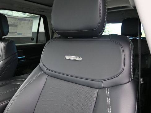 New 2027 Ford Expedition Platinum w/ Driver's Package AWD/4WD image 20