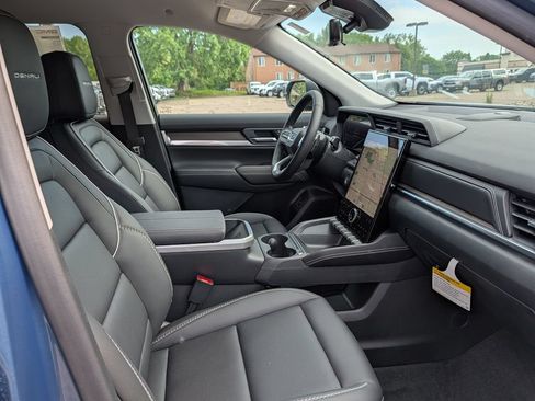 New 2026 GMC Terrain Denali AWD/4WD image 23