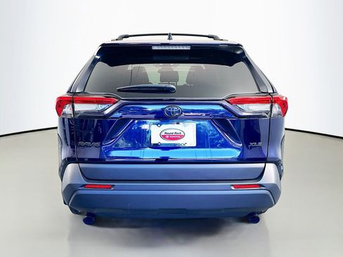 Used 2025 Toyota RAV4 XLE Premium FWD image 6