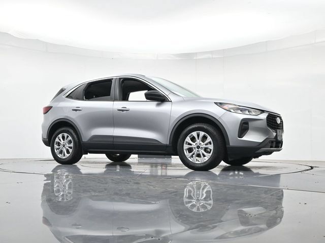 Certified 2024 Ford Escape Active AWD/4WD image 35