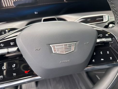 New 2026 Cadillac Vistiq Sport w/ LPO, Floor Liner Package image 23