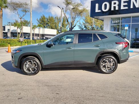 Used 2025 Chevrolet Trax LT image 8