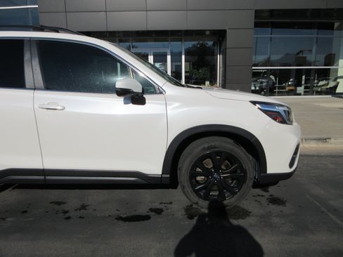 Used 2020 Subaru Forester Limited w/ Popular Package #3 AWD/4WD image 13