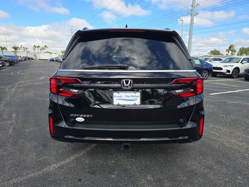 New 2026 Honda Odyssey EX-L image 5