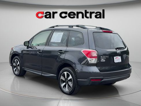 Used 2017 Subaru Forester 2.5i w/ Alloy Wheel Package AWD/4WD image 3