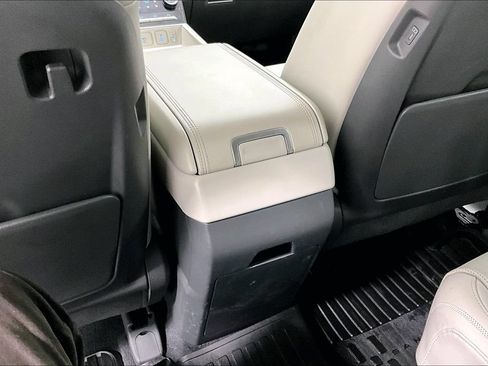 Used 2025 Hyundai Santa Fe Calligraphy FWD image 30