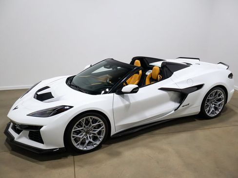 Used 2026 Chevrolet Corvette ZR1 w/ Battery Protection Package RWD image 13