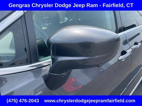 Used 2020 Chrysler Pacifica Touring-L Plus FWD image 13