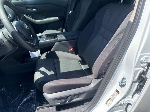 New 2025 Nissan Rogue SV FWD image 12