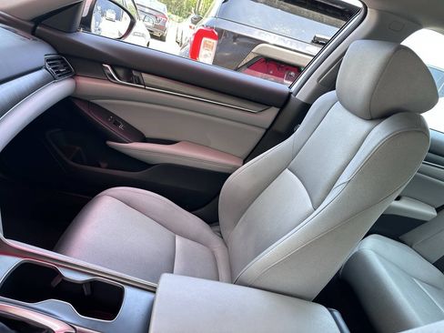 Used 2020 Honda Accord LX image 32