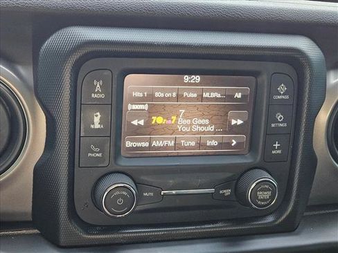 Used 2020 Jeep Wrangler Sport AWD/4WD image 12