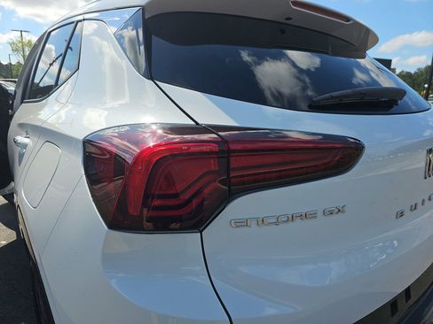 Used 2026 Buick Encore GX Sport Touring FWD image 34