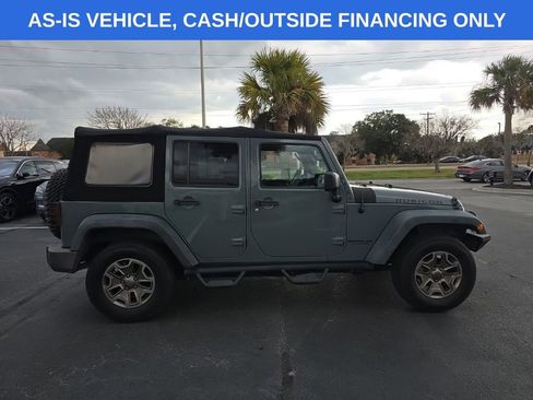 Used 2015 Jeep Wrangler Unlimited Rubicon w/ Connectivity Group image 2