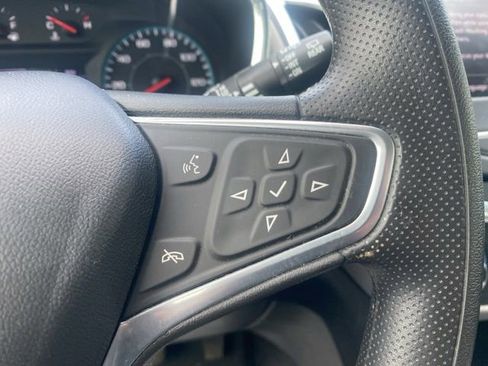 Used 2022 Chevrolet Equinox LS AWD/4WD image 10