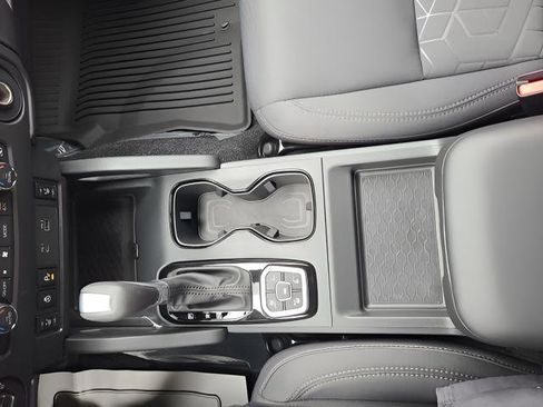 New 2026 Nissan Frontier SV w/ All-Weather Content Package image 15