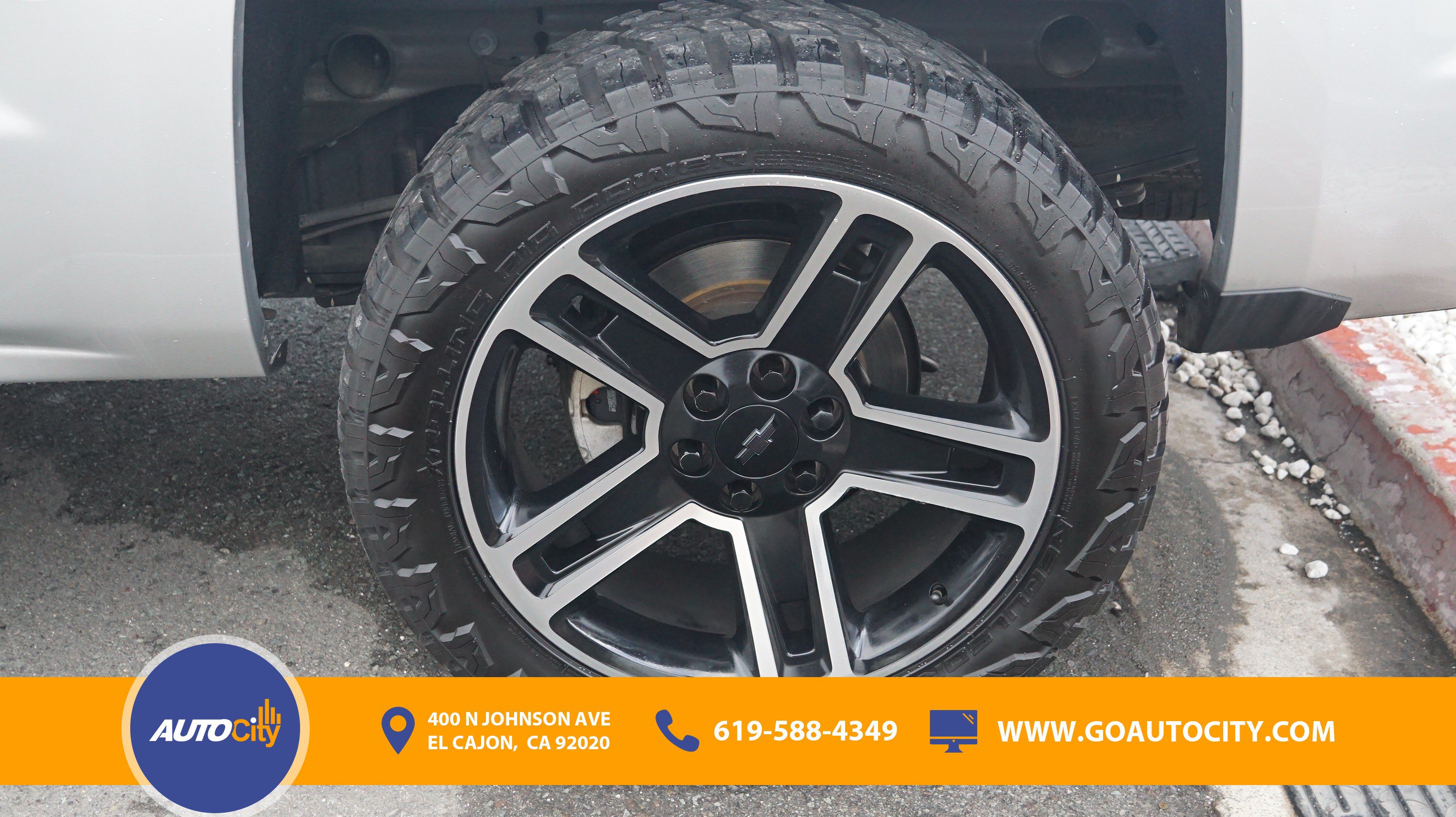 Used 2018 Chevrolet Silverado 1500 LT w/ LPO, Black Pack RWD image 27