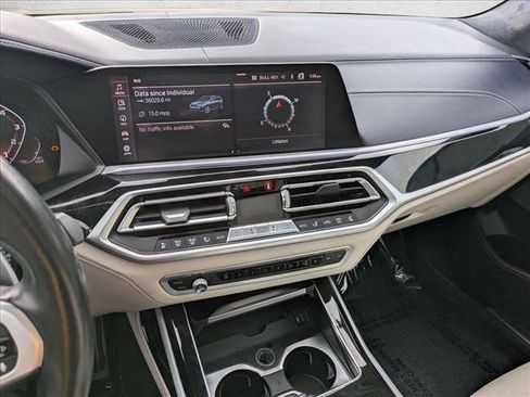 Used 2020 BMW X7 M50i w/ Dynamic Handling Package image 12