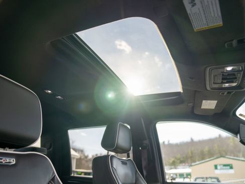 Used 2024 GMC Sierra 2500 AT4X image 16