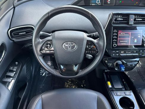 Used 2020 Toyota Prius XLE FWD image 27