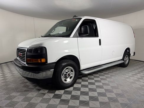 Used 2024 GMC Savana 2500 w/ Driver Convenience Package image 3