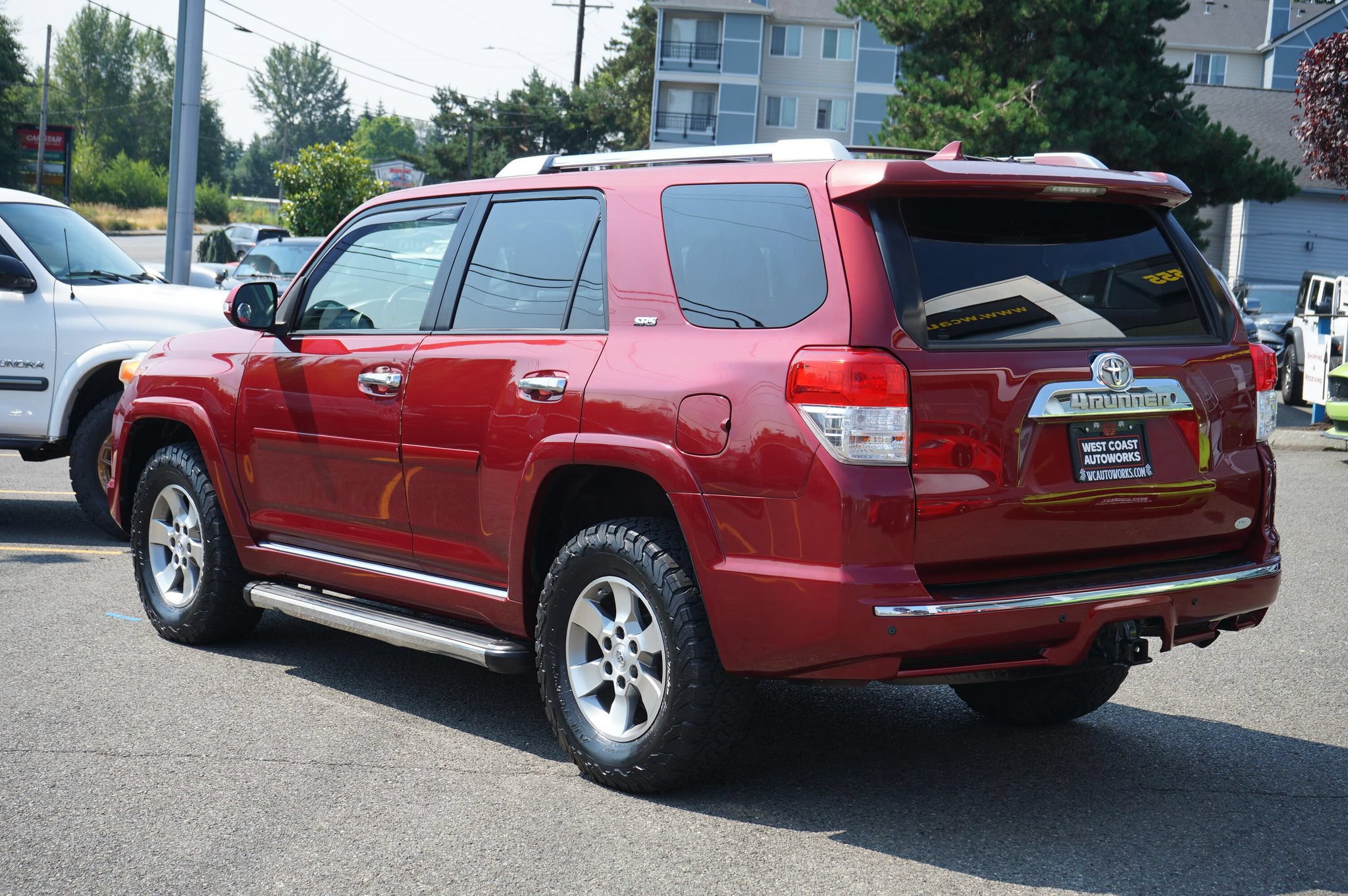 Used 2012 Toyota 4Runner SR5 AWD/4WD image 3