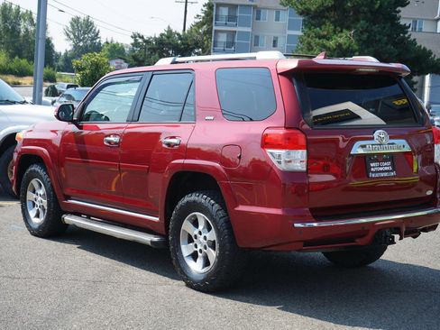 Used 2012 Toyota 4Runner SR5 AWD/4WD image 3