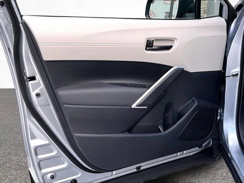 New 2026 Toyota Corolla Cross L image 17