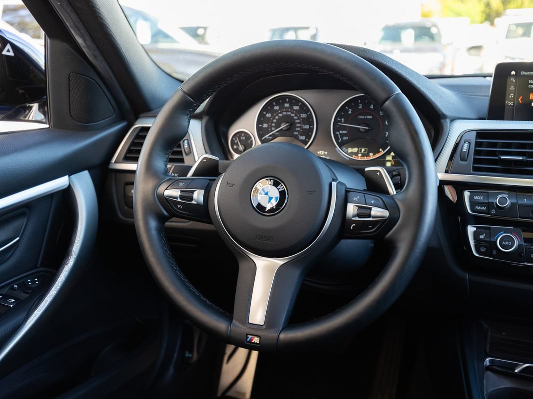 Used 2018 BMW 330i xDrive Sedan w/ M Sport Package AWD/4WD image 33