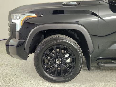 Used 2025 Toyota Tundra Limited image 8